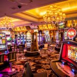 Why do some online slot games have adjustable paylines?